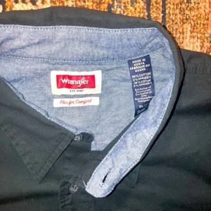 Wrangler Shirt Mens XL Short Sleeve Button Up Comfort Flex Casual Outdoor